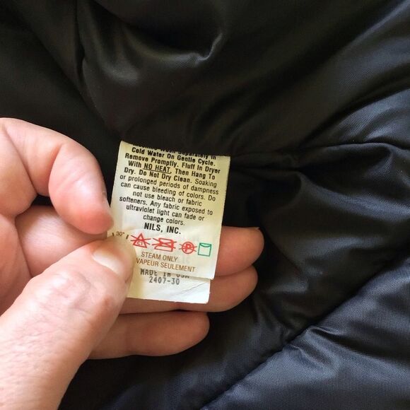 Nils Women’s Vintage 90s Black Print Ski Winter Jacket - Picture 7 of 7